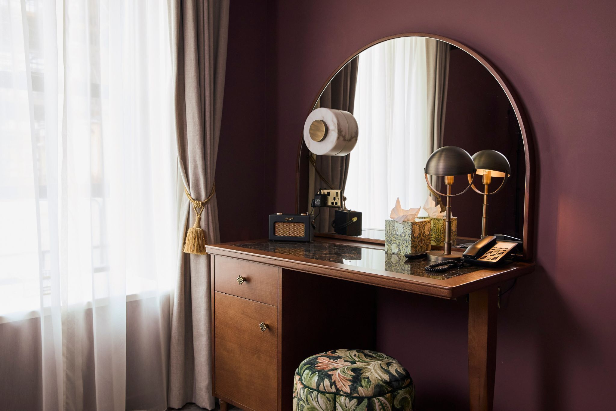 egyptian cotton sheets, free minibar, in-room safe