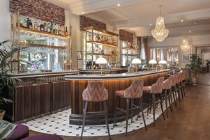 Bar (en la propiedad)