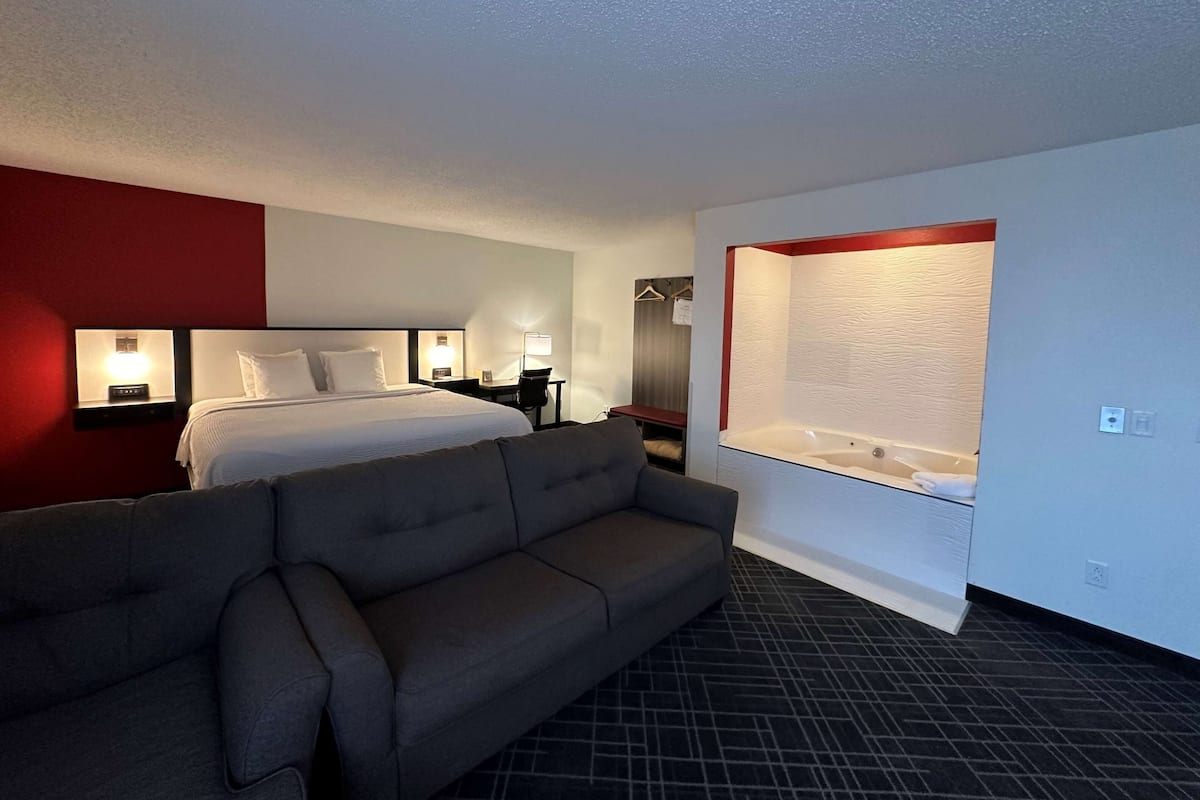 Studio Suite Deluks, 1 Tempat Tidur King, Bebas Asap Rokok | Kedap suara, setrika/meja setrika, Wi-Fi gratis, dan jam alarm