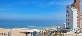 Best Western Regency Suites