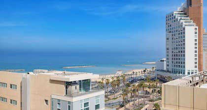 Best Western Regency Suites