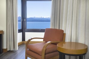 Premium bedding, down duvets, pillow-top beds, minibar - NH Edelweiss Bariloche (San Carlos de Bariloche)