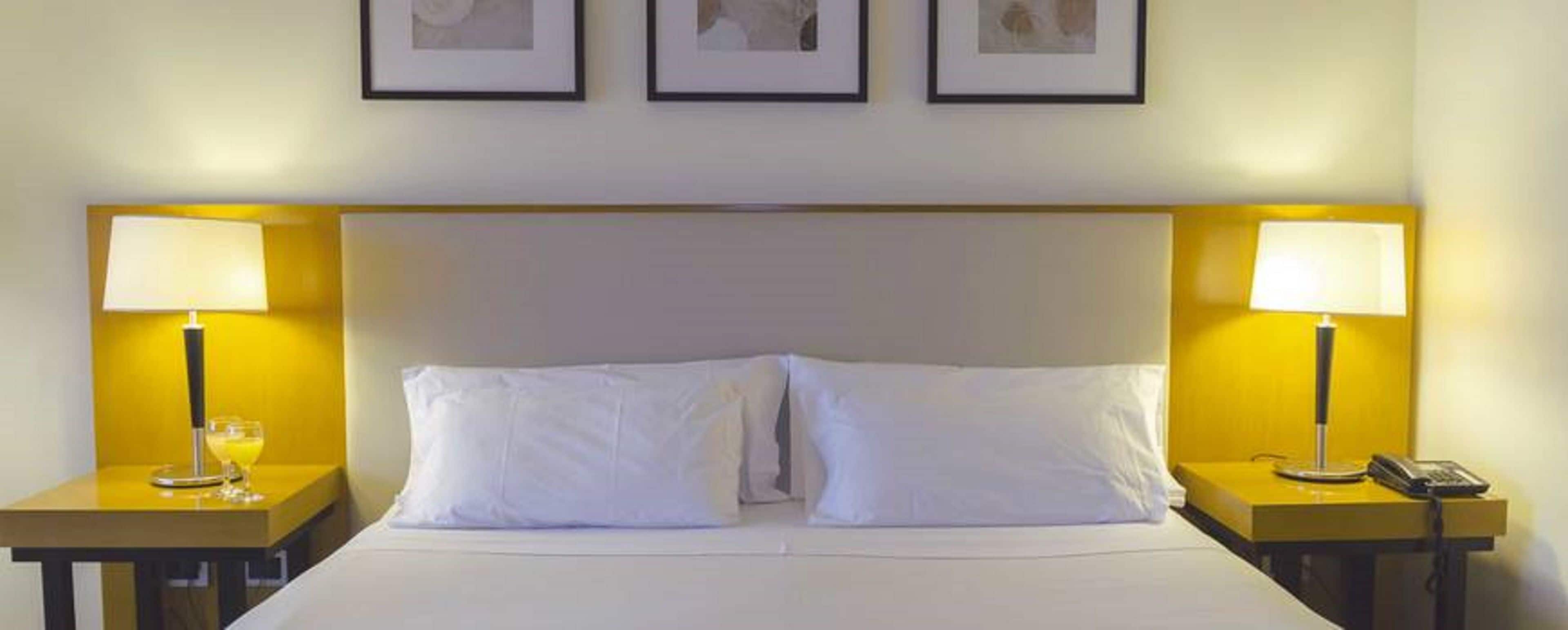 Superior Room | Premium bedding, down duvets, pillow-top beds, minibar