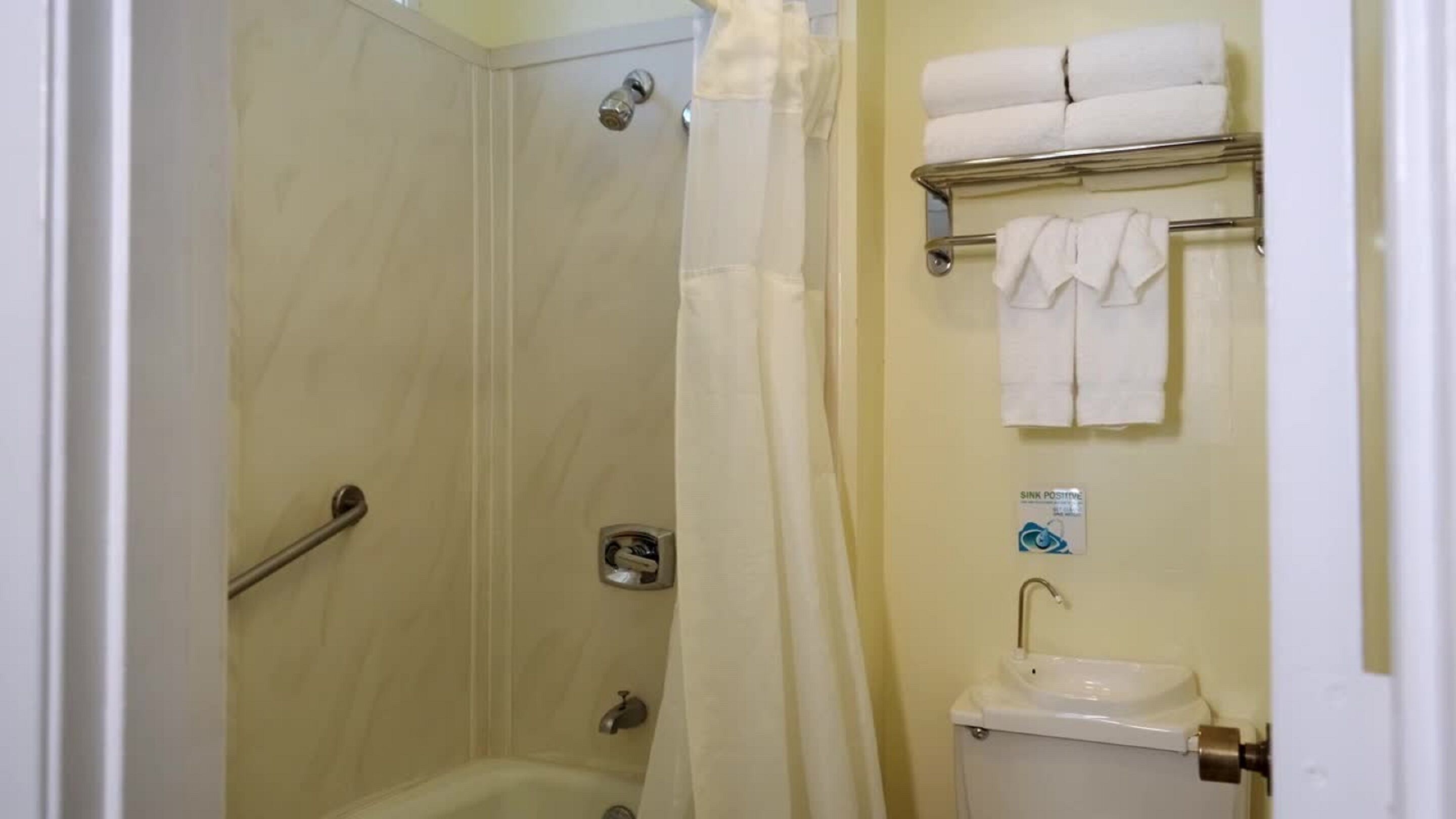 Photo - Hotel Garrett