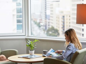 Premium bedding, pillow-top beds, in-room safe, desk - Novotel Perth Langley (Perth)