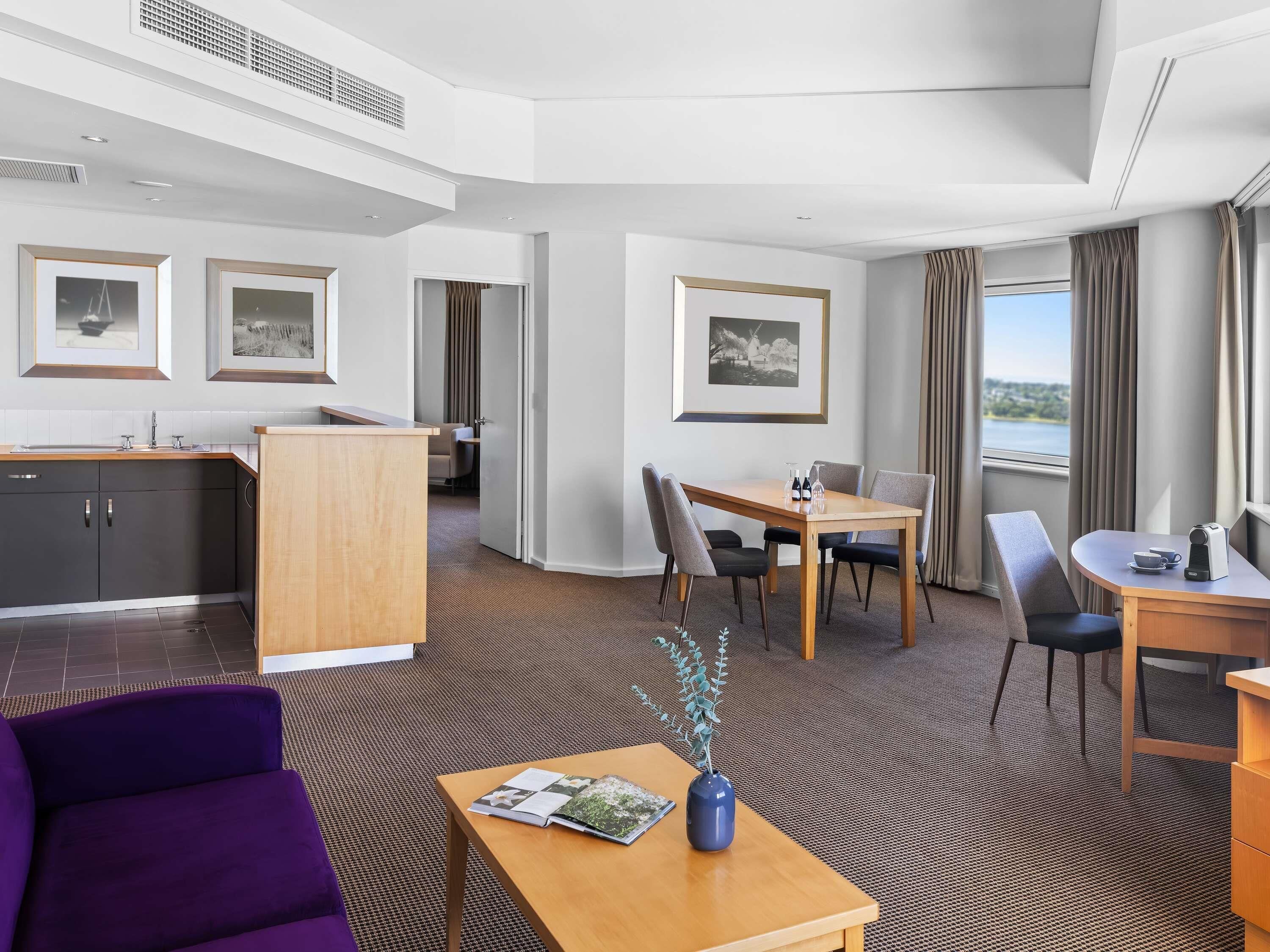 Superior Suite River View, 1 King Bed