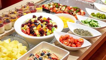 Daily buffet breakfast (AUD 38 per person)