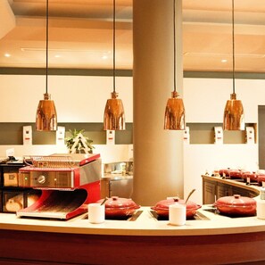 Tägliches Frühstücksbuffet (35 AUD pro Person)