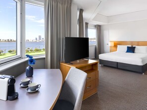 Junior Suite River View, 1 King Bed | Premium bedding, pillow-top beds, minibar, in-room safe