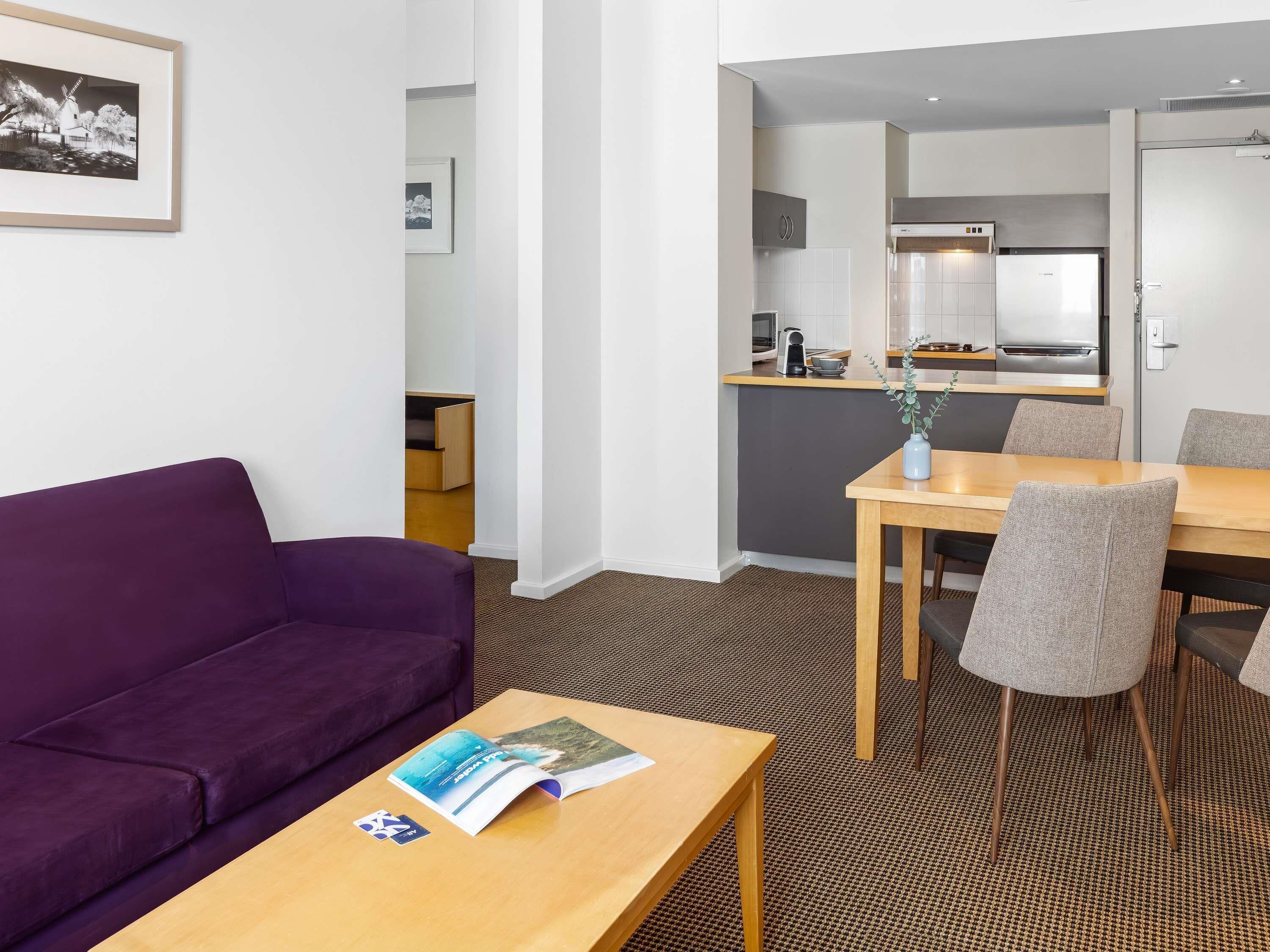 行政套房 | 高級寢具、舒適加層、迷你吧、客房內保險箱