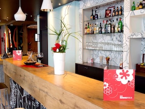 Bar (in der Unterkunft)