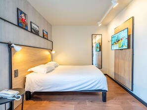 Caja de seguridad en la habitación y decoración personalizada 