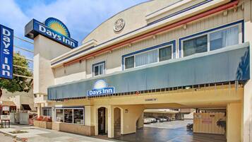 บริเวณภายนอก