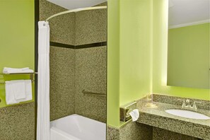 Room, 1 Queen Bed, Accessible, Non Smoking (Mobility/Hearing Impaired) | Bathroom | Combined shower/tub, hair dryer, towels - Days Inn by Wyndham San Francisco - Lombard (San Francisco)