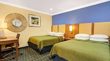 ห้องดับเบิล, เตียงใหญ่ 2 เตียง | โต๊ะทำงาน, เตารีด/โต๊ะรีดผ้า, เปล/เตียงเด็กอ่อน (ฟรี), เตียงเสริม/เปล