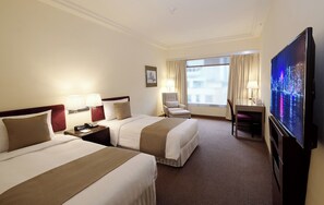 1 bedroom, minibar, in-room safe, desk