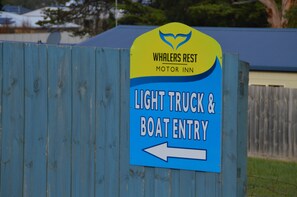 Front of property - Whalers Rest Motor Inn (Portland North)