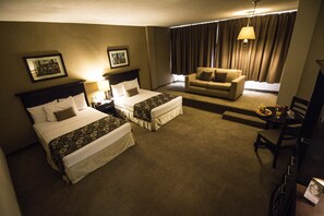 1 bedroom, desk, laptop workspace, blackout curtains
