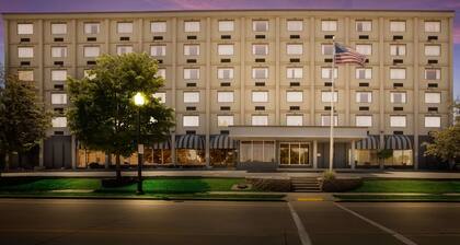 Best Western Riverfront Inn