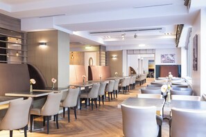 Komplett frokost hver dag (EUR 19 per person)