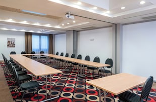 Toplantı salonu/imkânları