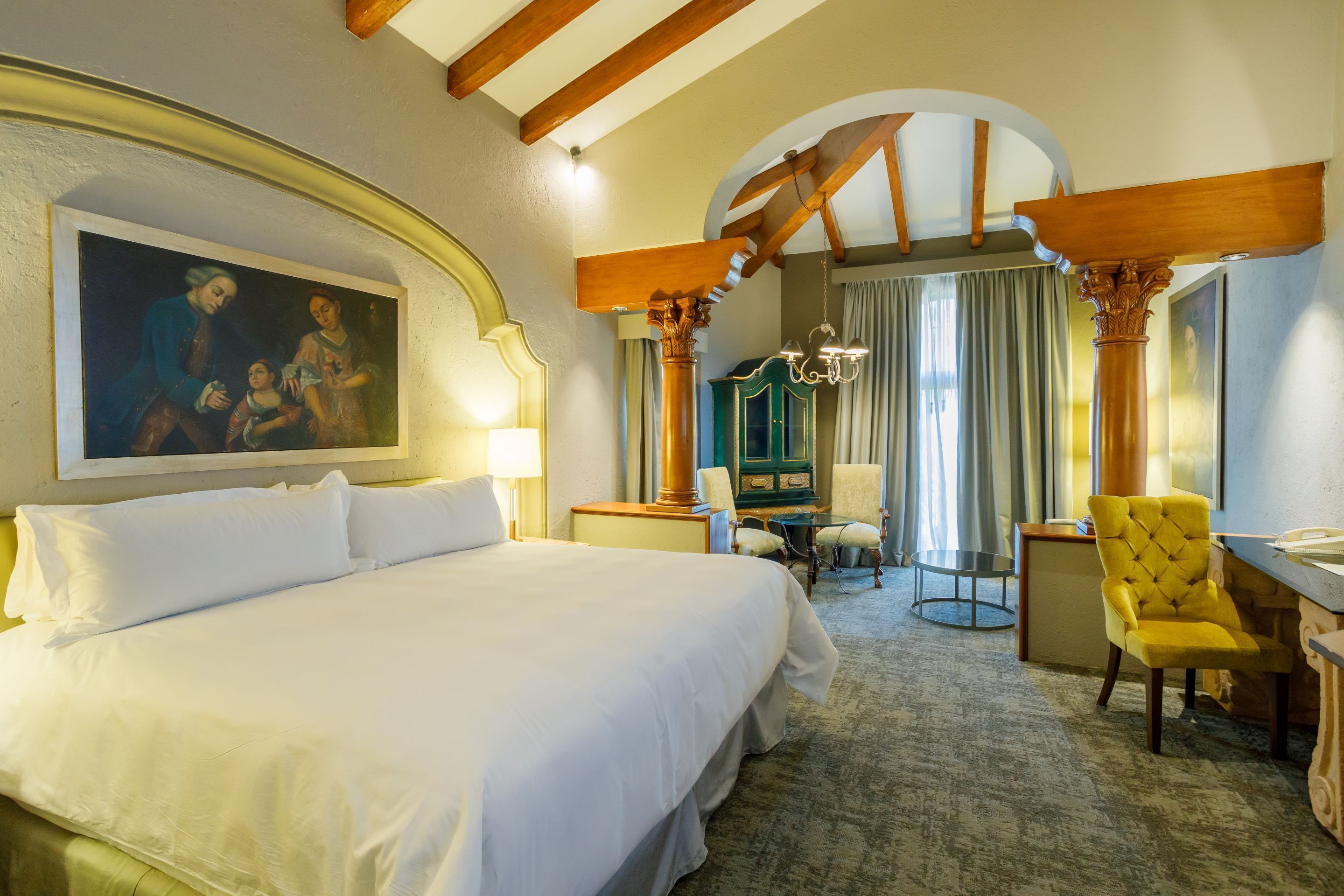 gran clase suite king | 1 bedroom, premium bedding, down duvets, minibar