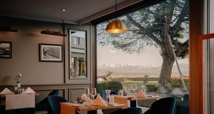 Everness Hotel & Resort