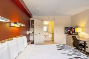 Superior Room, 1 King Bed, Accessible (Smoke Free) | In-room safe, desk, blackout drapes, free cribs/infant beds