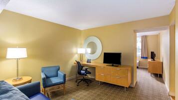 Ropa de cama de alta calidad y escritorio