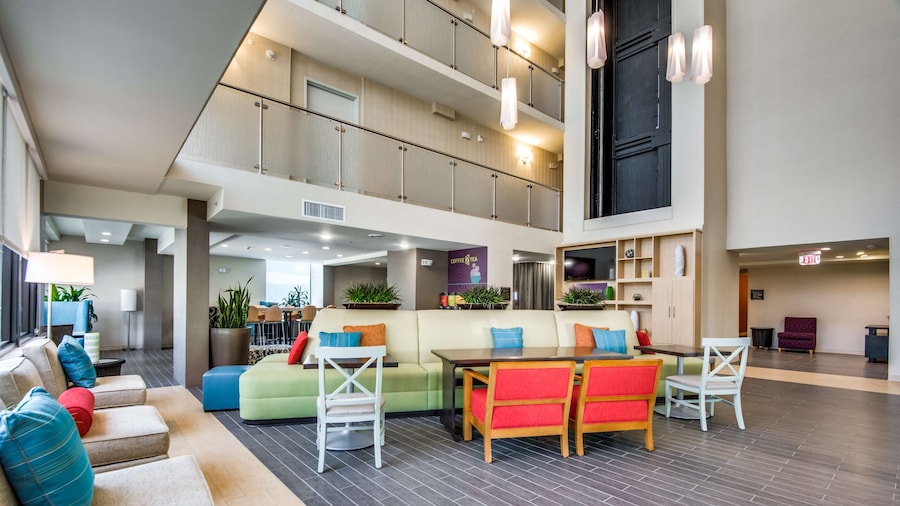 Home2 Suites by Hilton DFW Airport South/Irving, TX