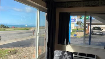 Premium Room, 1 King Bed, Non Smoking, Ocean View | Beach/ocean view