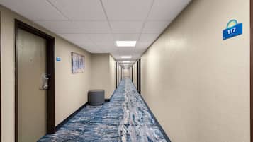 電冰箱、微波爐、咖啡機/沖茶器