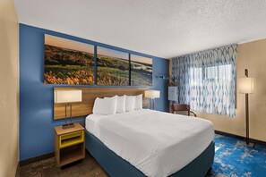 Room, 1 King Bed, Non Smoking | Desk, iron/ironing board, free WiFi, bed sheets