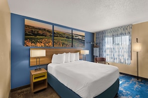 Room, 1 King Bed, Non Smoking | Desk, iron/ironing board, free WiFi, bed sheets