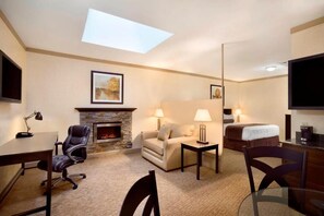 Studio Suite, 1 King Bed, Non Smoking