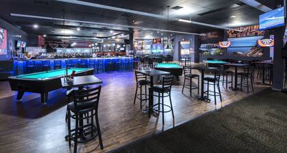 Days Inn & Suites by Wyndham Sault Ste. Marie ON