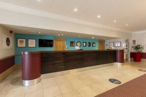 Check-in/check-out kiosk
