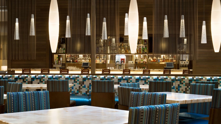 Embassy Suites by Hilton San Antonio Airport