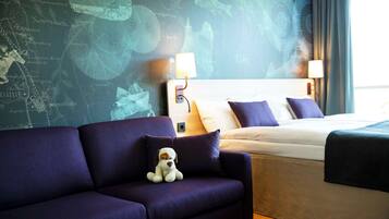 Superior Room, Multiple Beds | Desk, blackout drapes, rollaway beds, free WiFi