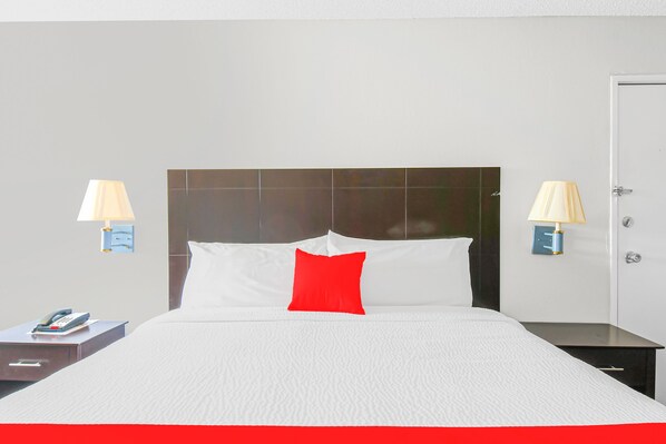 Desk, free rollaway beds, free WiFi, bed sheets