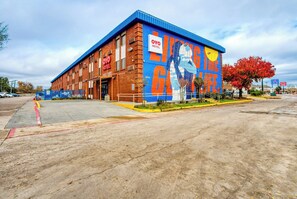 Exterior - Americas Best Value Inn Irving DFW Airport South (Irving)