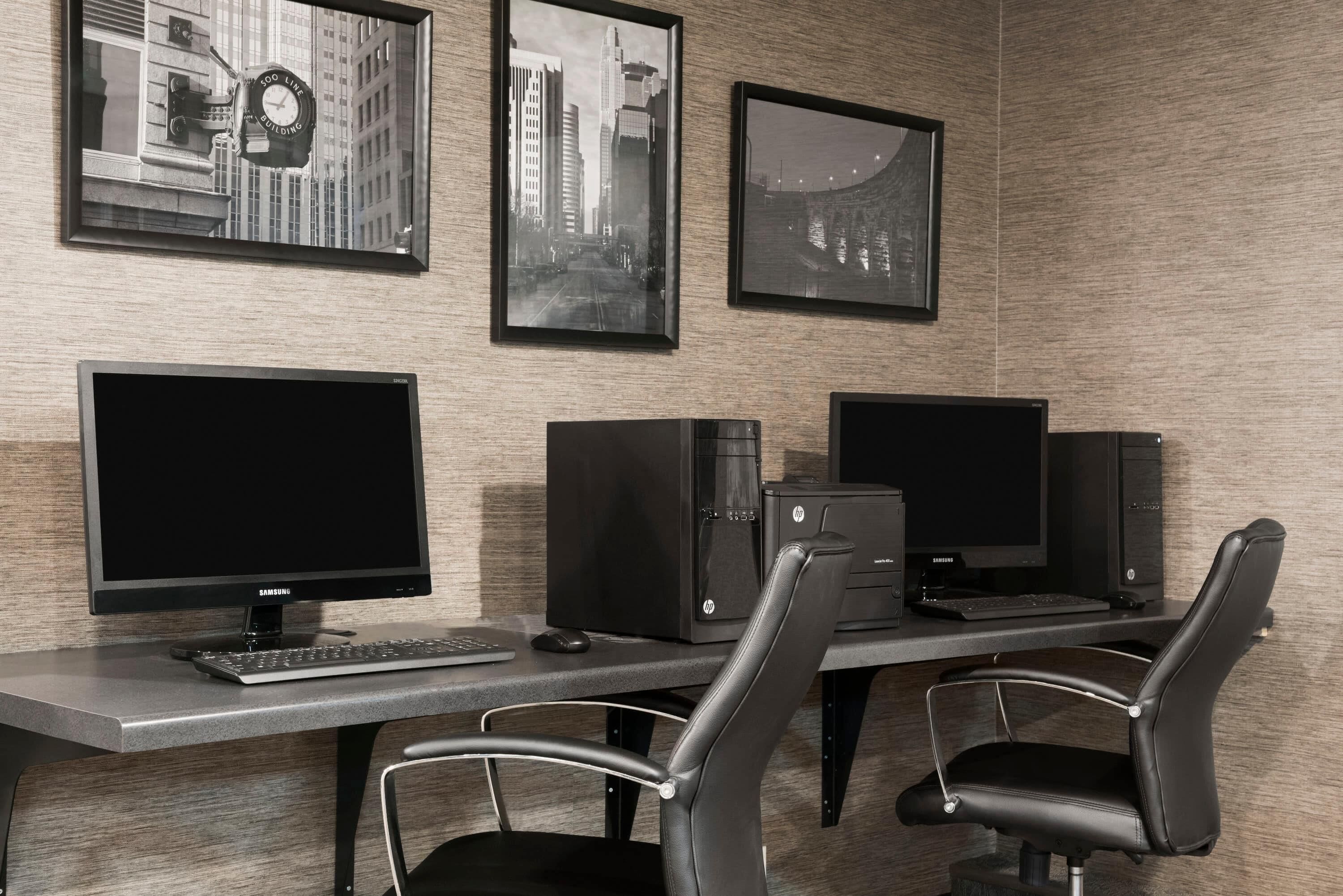 Foto - Days Hotel by Wyndham University Ave SE