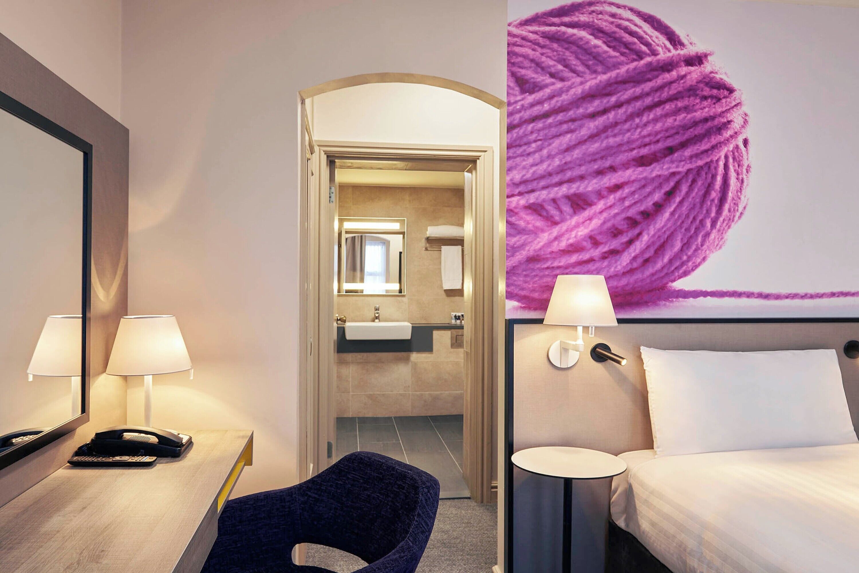 standard single room, 1 single bed | in-room safe, desk, iron/ironing board, free wifi