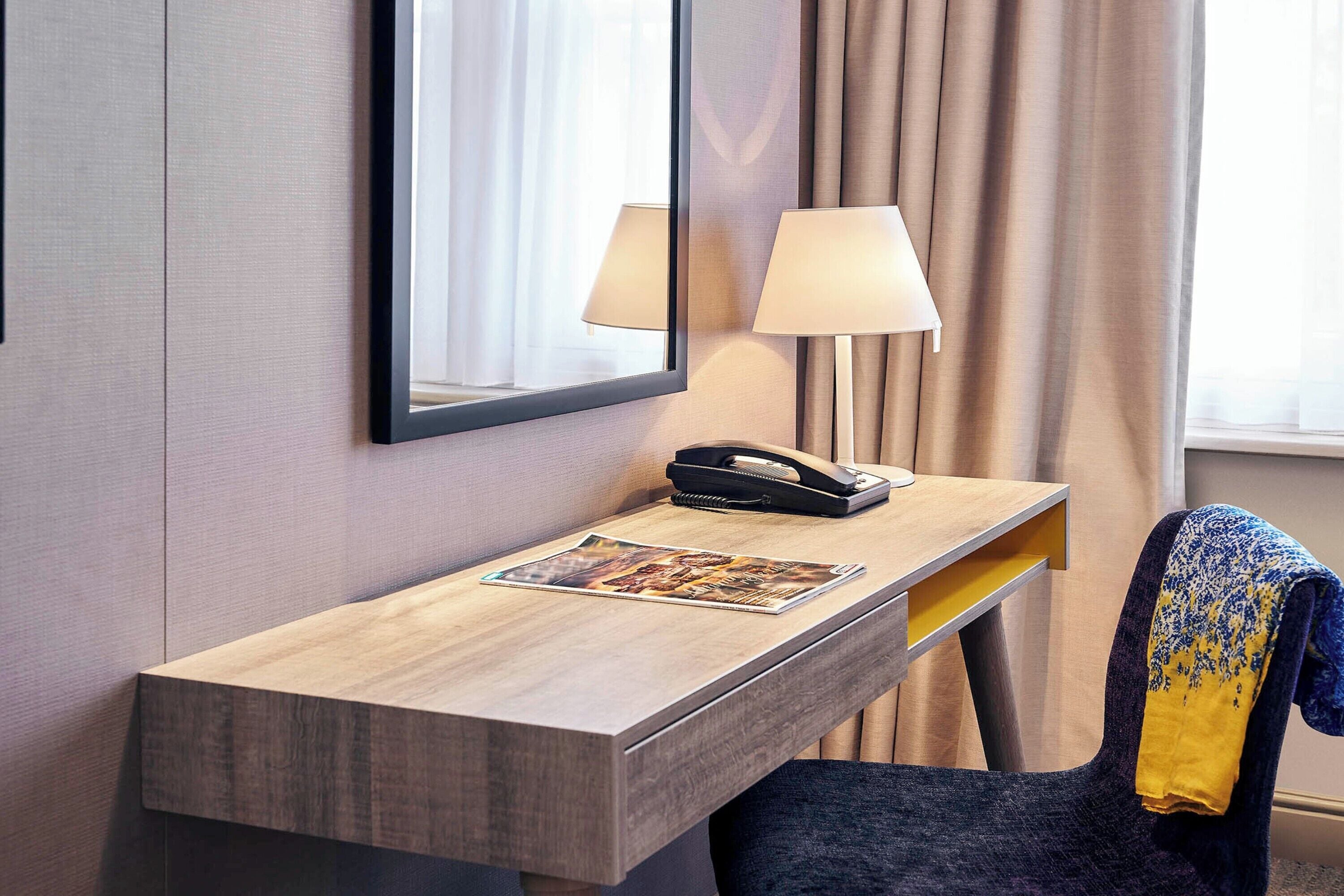 standard room, 2 single beds | in-room safe, desk, iron/ironing board, free wifi