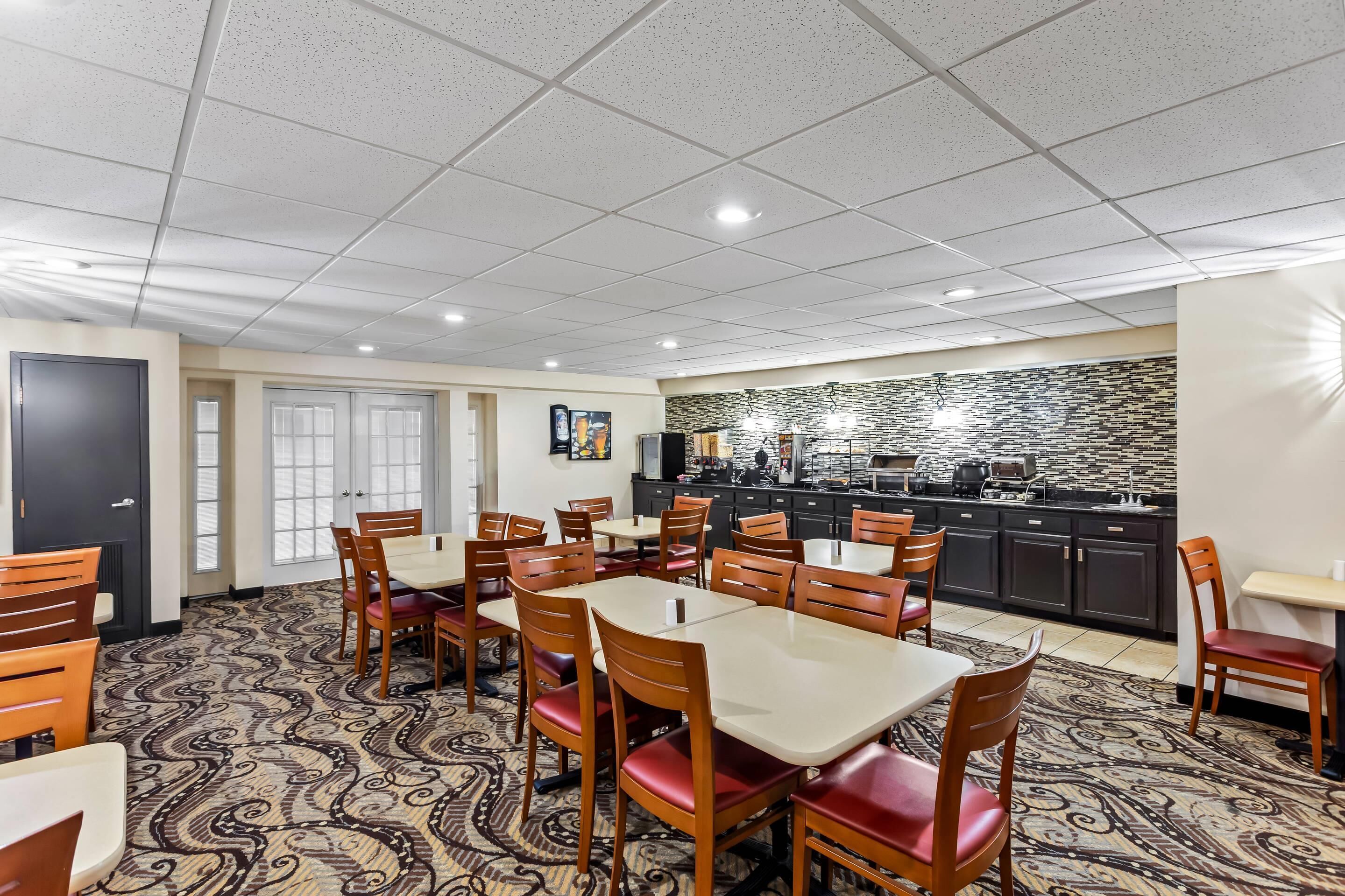 Gratis komplett frukost varje dag 