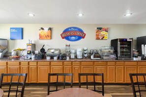 Free daily continental breakfast