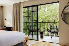 Premium bedding, pillow-top beds, in-room safe, desk