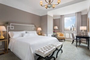 Deluxe Room, 1 King Bed, Non Smoking (Contemporary) | Premium bedding, down duvets, minibar, in-room safe