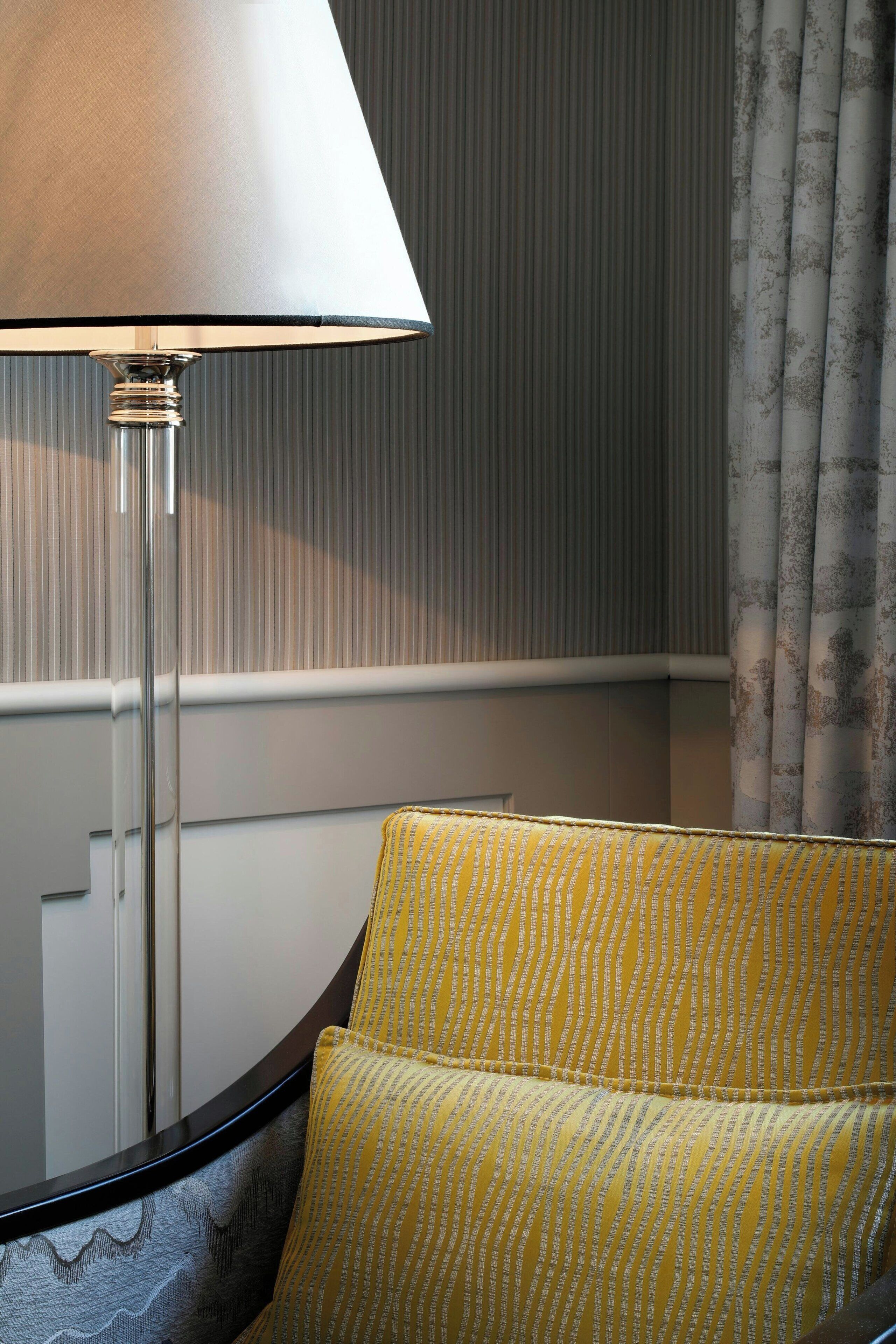 1 slaapkamer, luxe beddengoed, donzen dekbedden, een minibar