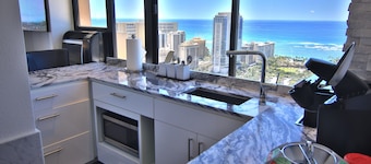 Holiday Inn Express Waikiki by IHG